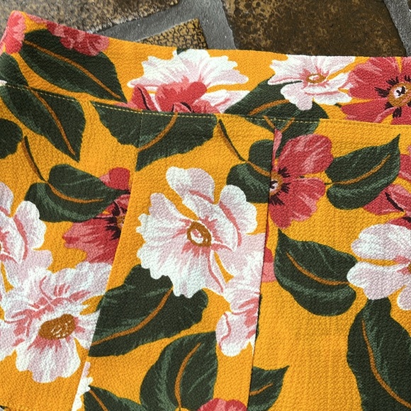 Show Me Your Mumu Mad for Magnolia Skippy High Waist Flutter Short - Picture 6 of 16